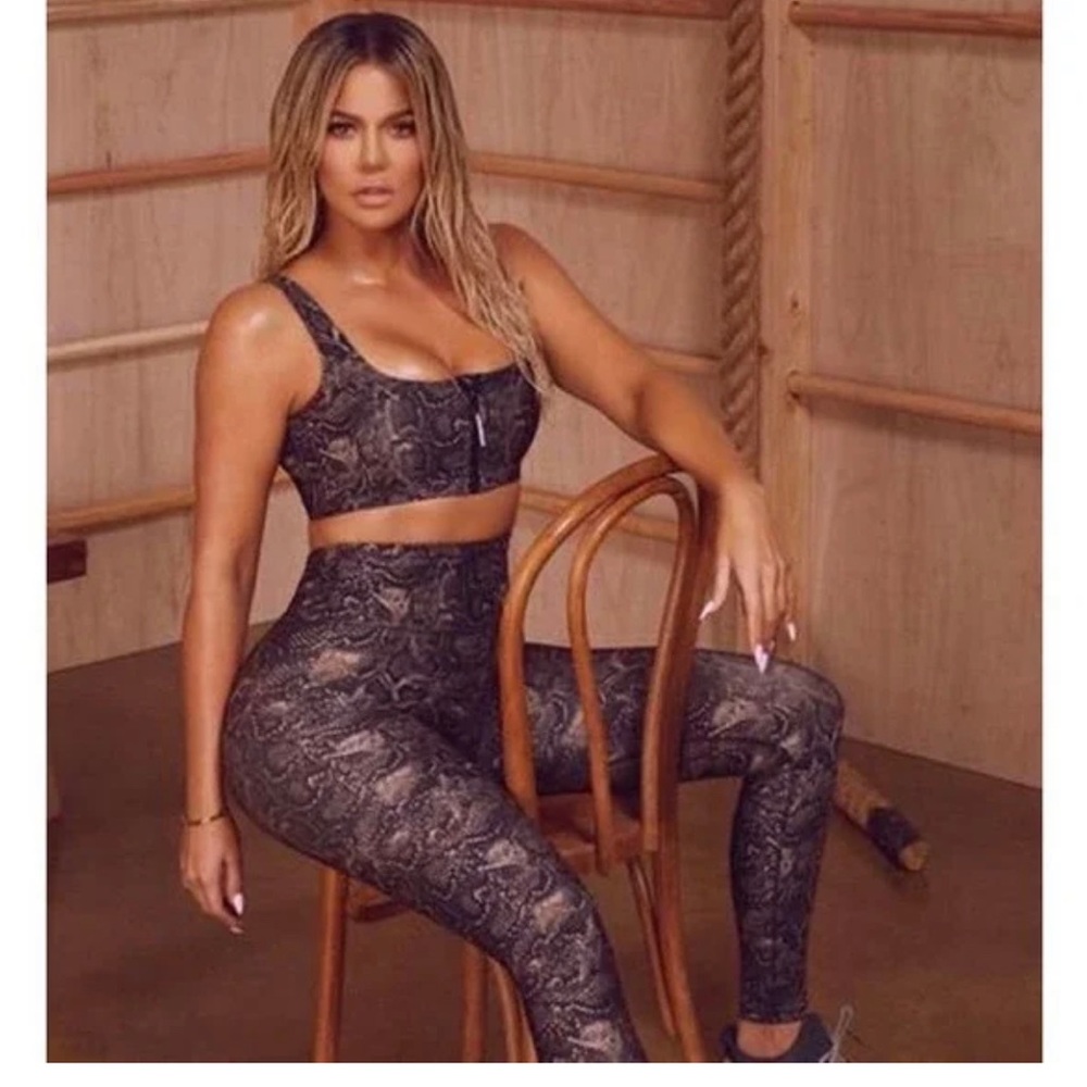 Good American Snake FULL SET Legging  ZIP BRA  bike shorts